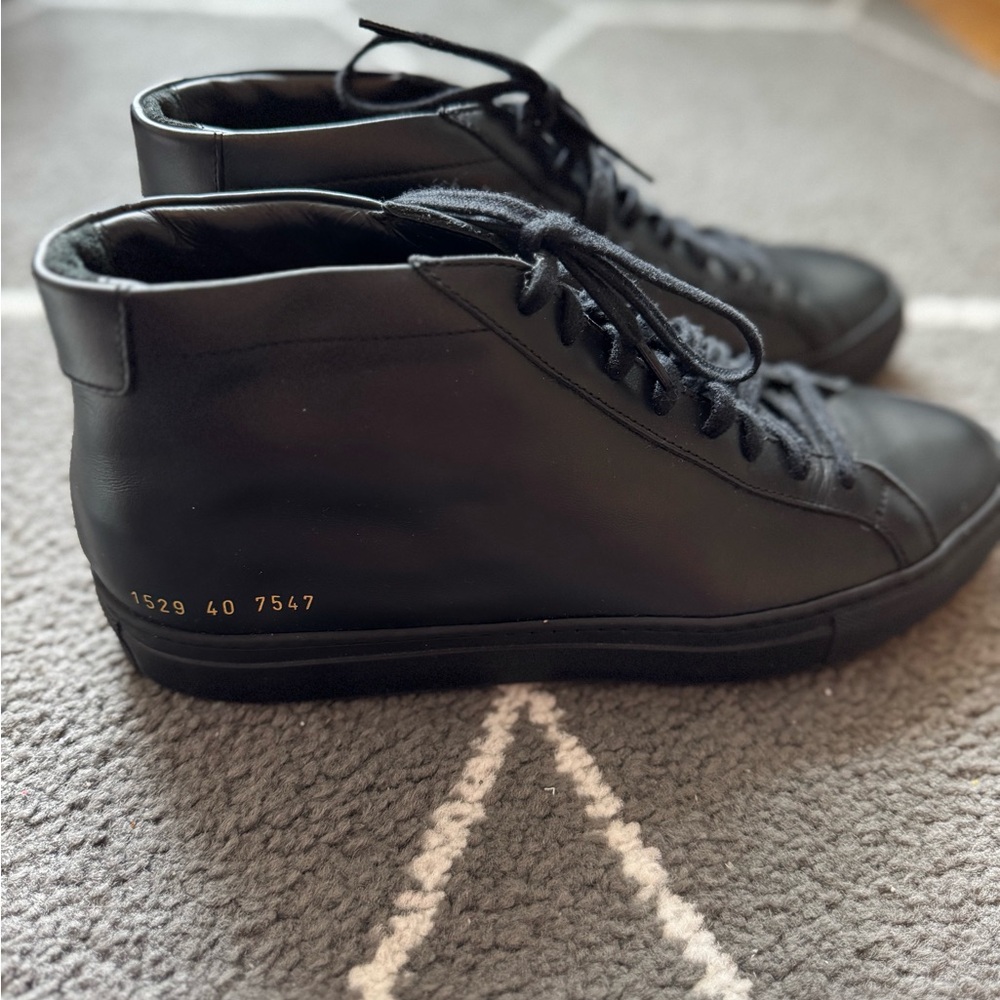 Common Projects Original Achilles Leather High-Top Sneakers. Like new.